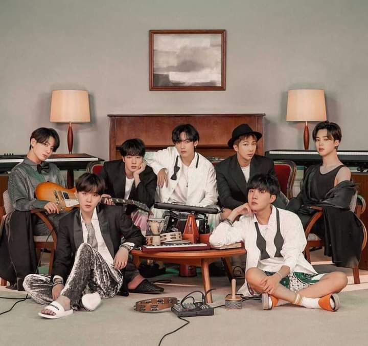 SambriddhiAdhi2's tweet photo. @moniminboba This comeback will surely break all the records. Our boys have struggled so much for this and we should help them by breaking as much record we can💜💜 https://t.co/Ir3o7aGn38