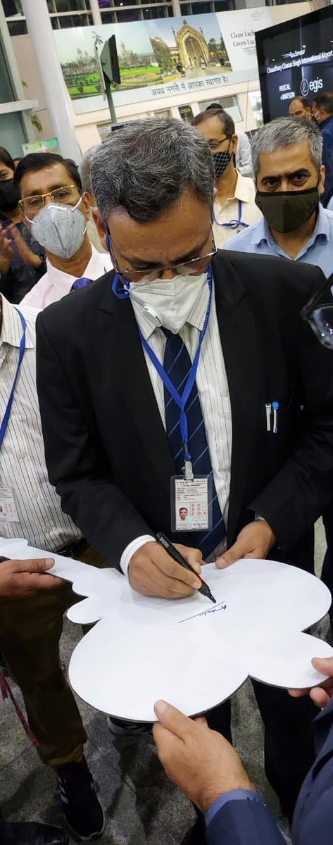AAI_Official's tweet photo. A new dawn for Lucknow Airport.
On 2nd Nov'20 at 00:00 midnight, #AAI's senior officials exchanged Memorandum & handed over Lucknow Airport @aailkoapt to @AdaniOnline. Sh A.K Sharma, APD, Lucknow exchanged symbolic key in accordance with concession agreement & future development. https://t.co/TAyapsDEE6