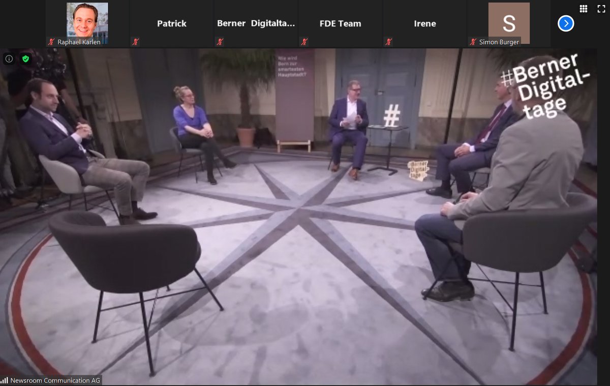raphaelkarlen's tweet photo. Perfekter Start in die Berner Digitaltage mit @avongraffenried und @jgimmel. Hochkarätige Diskussion im #PolitCafé mit @maemst von @parldigi, den NR's @alinetrede @cwasi und dem #Stapi.
2-Tages-Programm: https://t.co/pD5mC5qD6Z #digitaltagebern #SwissDigitalDays @dgt_switzerland https://t.co/vCyT36zEYj