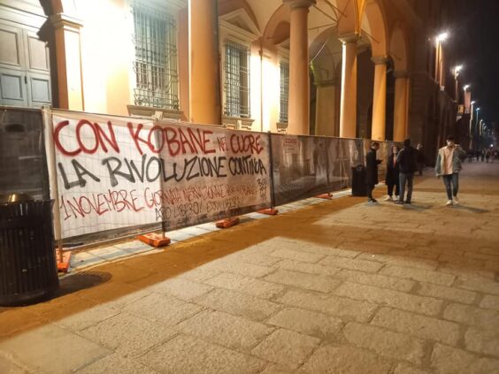 In  #Bologna, Italy, posters for  #FreeÖcalan and banners were hung up on  #WorldKobaneDay The banner says: "With  #Kobanê in the hearts, the revolution continues!"Read more here: https://www.zic.it/muri-che-parlano-con-kobane-nel-cuore/ #FreeThemAll #1NovemberWorldKobaneDay #RiseUpAgainstFascism #RiseUp4Rojava