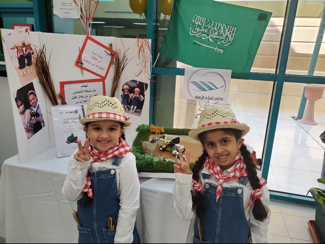 Salam_Schools's tweet photo. "فريق المفكرون" 
في مشروع حماية البيئة في روضة السلام الاهلية يستعد للجولة الأولى من الأولمبياد العالمي للروبوت بإشراف الأستاذة خلود والطالبتين
 ديما المباركي و ريما العنزي
#تعليم_الشرقية
#الخبر #شاركنا
#WRO2020X
#wrosaudi
 @tahakoom
 @moe_gov__Sa
 @besteamsa https://t.co/kYal2tfjQZ