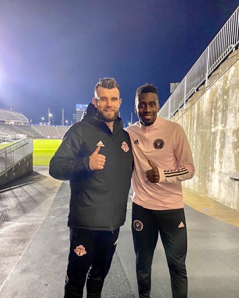 estac_officiel's tweet photo. 🙂 @MATUIDIBlaise a marqué hier son 1er but en MLS à... @QuentinWestberg (sorry Quentin 😜), mais ce dernier a pris les 3 points !
Petit 👋 à la #TeamEstac de nos anciens 🔵⚪️ qui se sont vus après le match. Ils vous envoient leur force en cette période ! 
#MondayMotivation 👍 https://t.co/tuWX1QaD4X