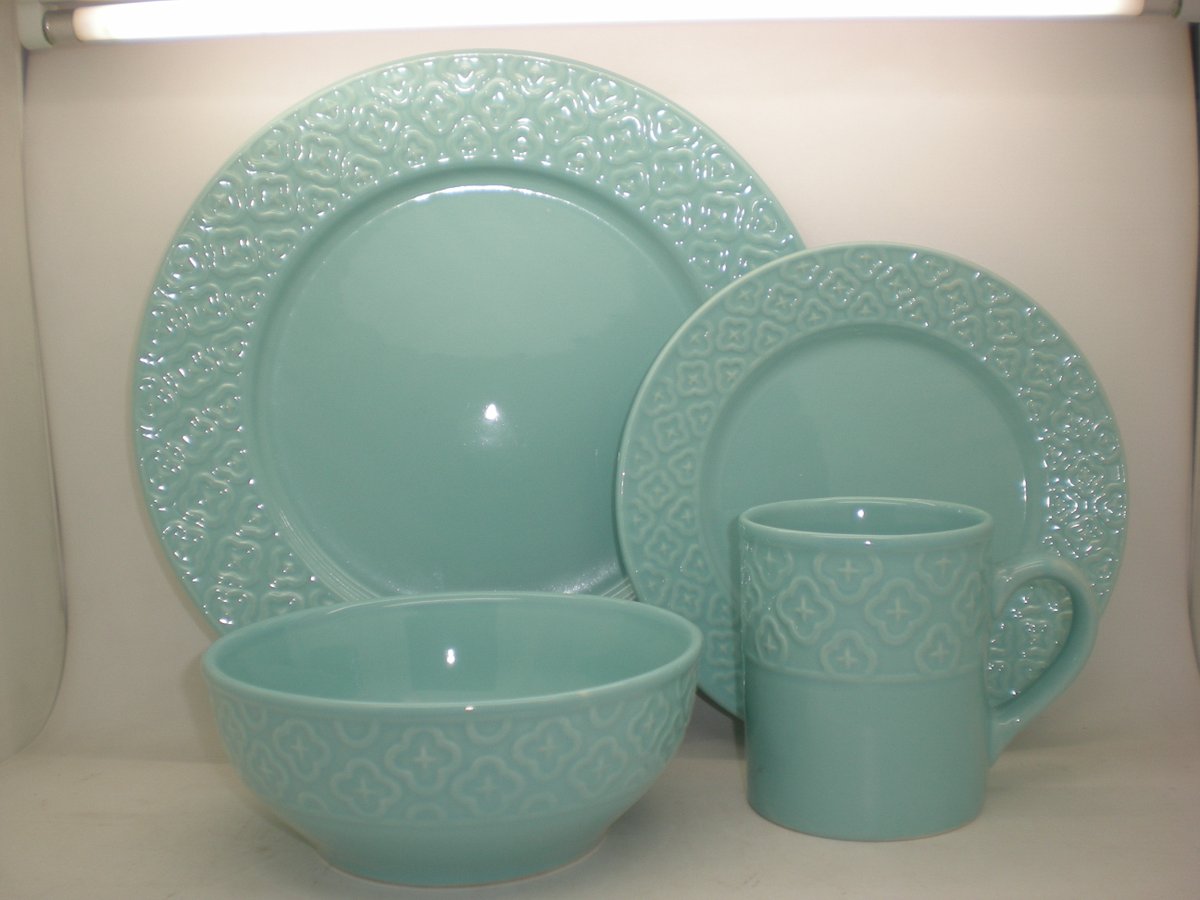 beautiful stoneware embossed tableware.If need,please email me at leo@zibofashiona.com