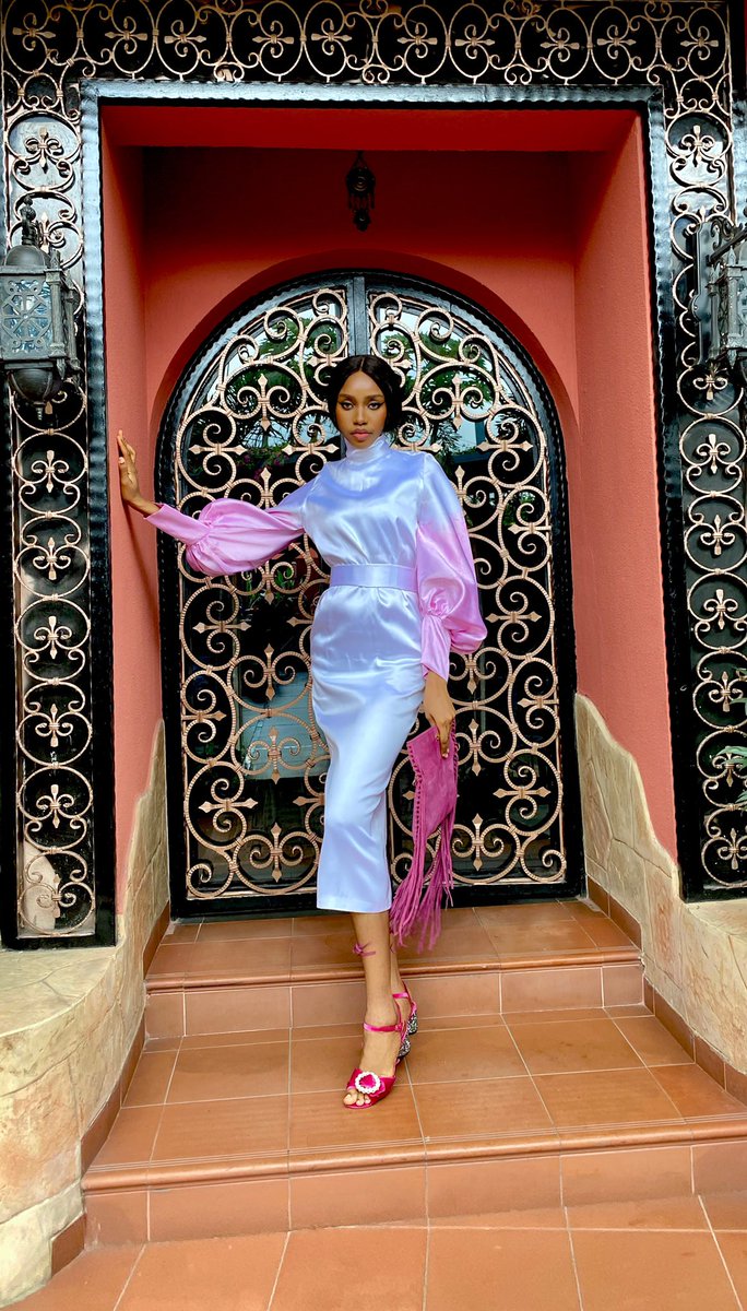 The_Florentyna's tweet photo. Wearing one of my favorite Nigerian designers, the young, brilliant and incredibly talented @Vicnate_ng https://t.co/5zeaX6FF97
