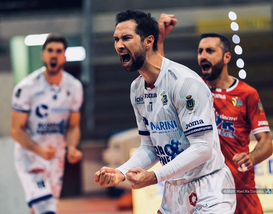 volleypack. tweet media