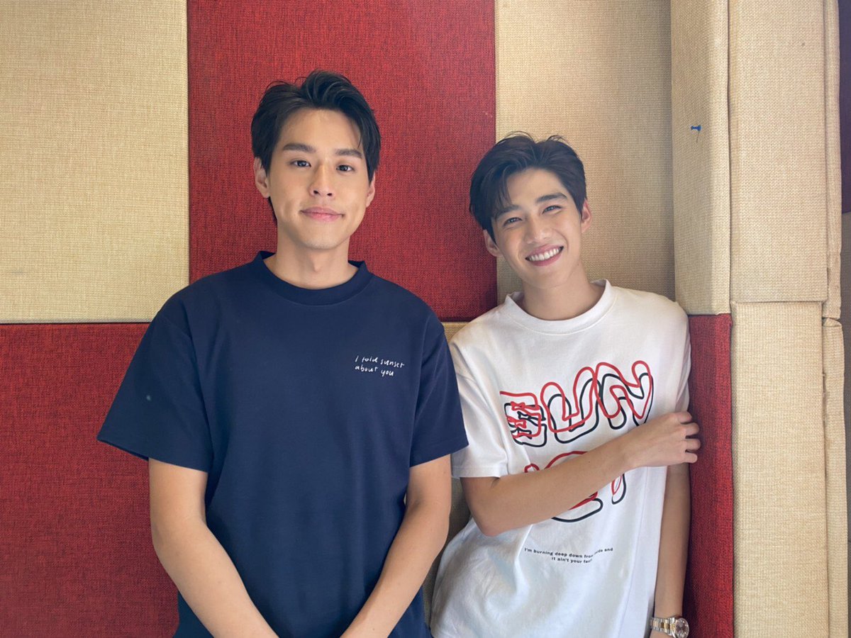 98_eds's tweet photo. ซ้ายก็ดีย์ขวาก็โดน เลือกไม่ถูกเลยค่ะ
ดูย้อนหลังเต็มๆได้ที่ลิ้งนี้น๊าา https://t.co/IJYSvviGoJ #FM98EDSxแปลรัก https://t.co/JuNGZ03iCu