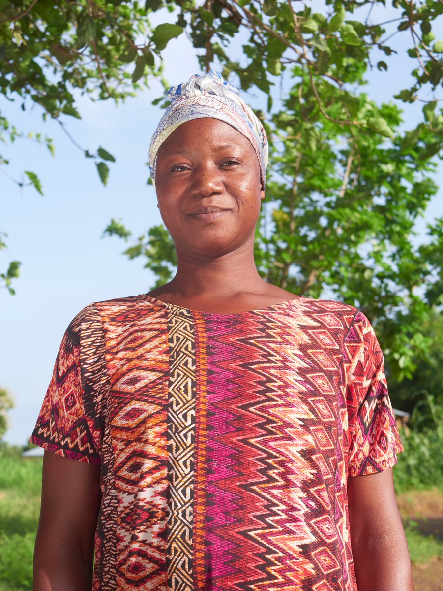 ActionAidGhana's tweet image. Across the Global South, Covid-19 and the climate crisis are forcing many smallholder farmers into seeking alternative livelihoods in order to survive. This member of the Ebony-apaare Women's Group in Ulo-Kpong now relies on soap making to support her family.

#ClimateCrisis