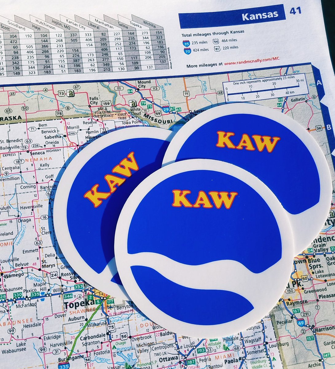 riverstamps's tweet photo. Crossing borders... #riverstamps #rockchalk #kayaking #kansas https://t.co/YcY2SJzHQX