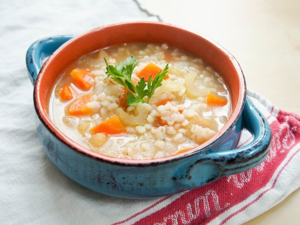 LiteraryElixirs's tweet photo. Did you ever wonder what was the soup which #EleanorOliphant ate with Raymond and his mother 🤔 Local #author @narrativefriction suggests it simply has to be a #salty and warm #traditional #ScotchBroth 🍲And of course, that was his #pairing for this wonderful #book and I can't… https://t.co/QFAelnIMPn
