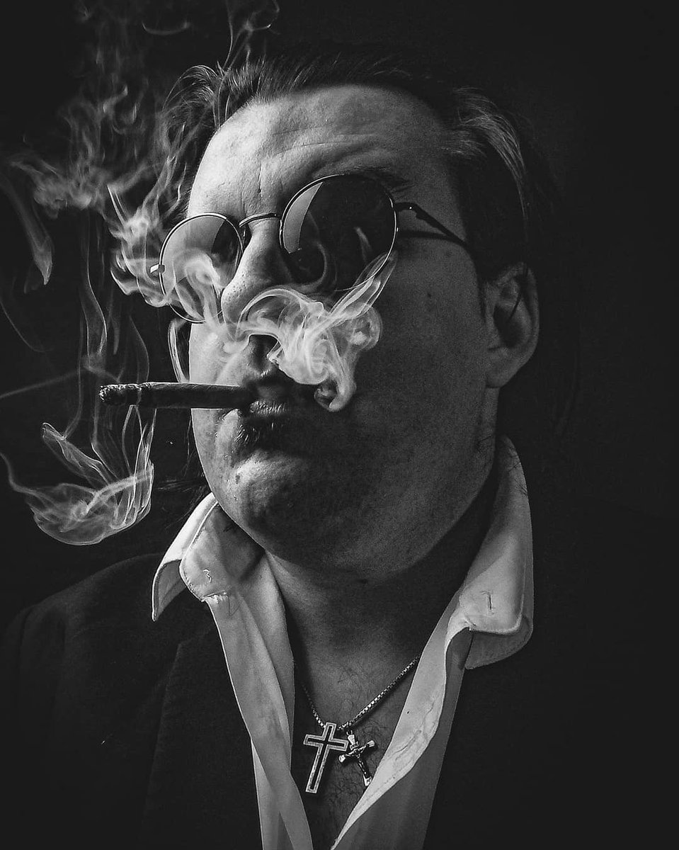 DanteB91's tweet photo. #twitter #myphotography #studiophotography #biancoenerofotografia #blackandwhitephotography #creativephotography #headshots #fashion #cigars #fotografia https://t.co/a4sWMeJMSr