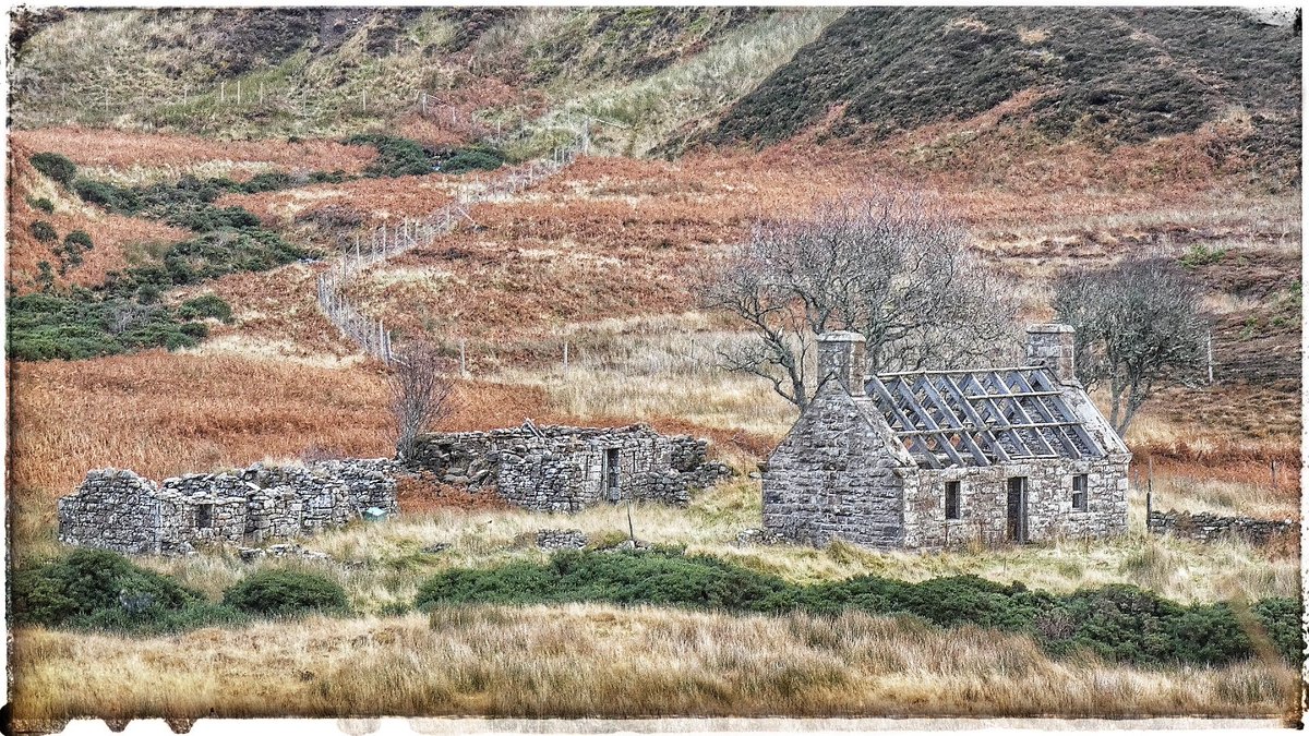 macleod_robert's tweet photo. So many places like this around our Highlands and Islands. #Torrish, nr #Helmsdale. #Sutherland https://t.co/GhncWYvsQV