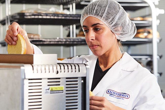 klostermanbread's tweet photo. At Klosterman Baking Company, we're all about family — and we'd love to have you join ours! We're currently hiring hard-working candidates for a variety of positions throughout the Tri-State. Learn more: https://t.co/CjXotH9w17 #KlostermanBread #CincyJobs #NKYJobs https://t.co/3bkpqF6RVq