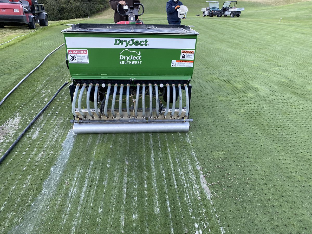 DryJect The Only Machine in the World that Aerates, Topdresses, and