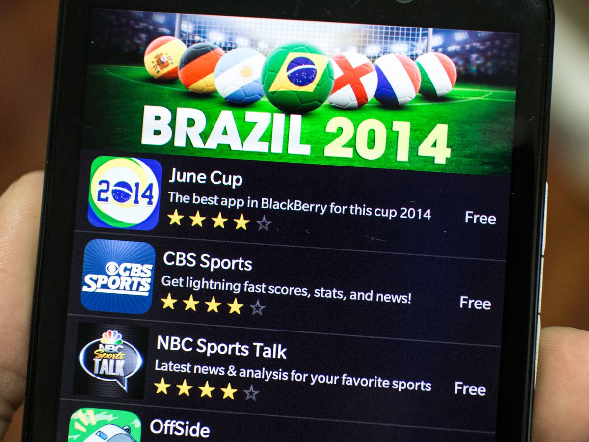 rafaeljehv's tweet photo. Por alguna extraña razón el fútbol me ha dado muchas alegrías aunque no me gusta, ni lo sigo creamos un app #JuneCup para BlackBerry que le fue increíblemente bien llego hasta 1 millón de usuarios, vean mis seguidores pero esa es otra historia https://t.co/jmfrFghV6Z