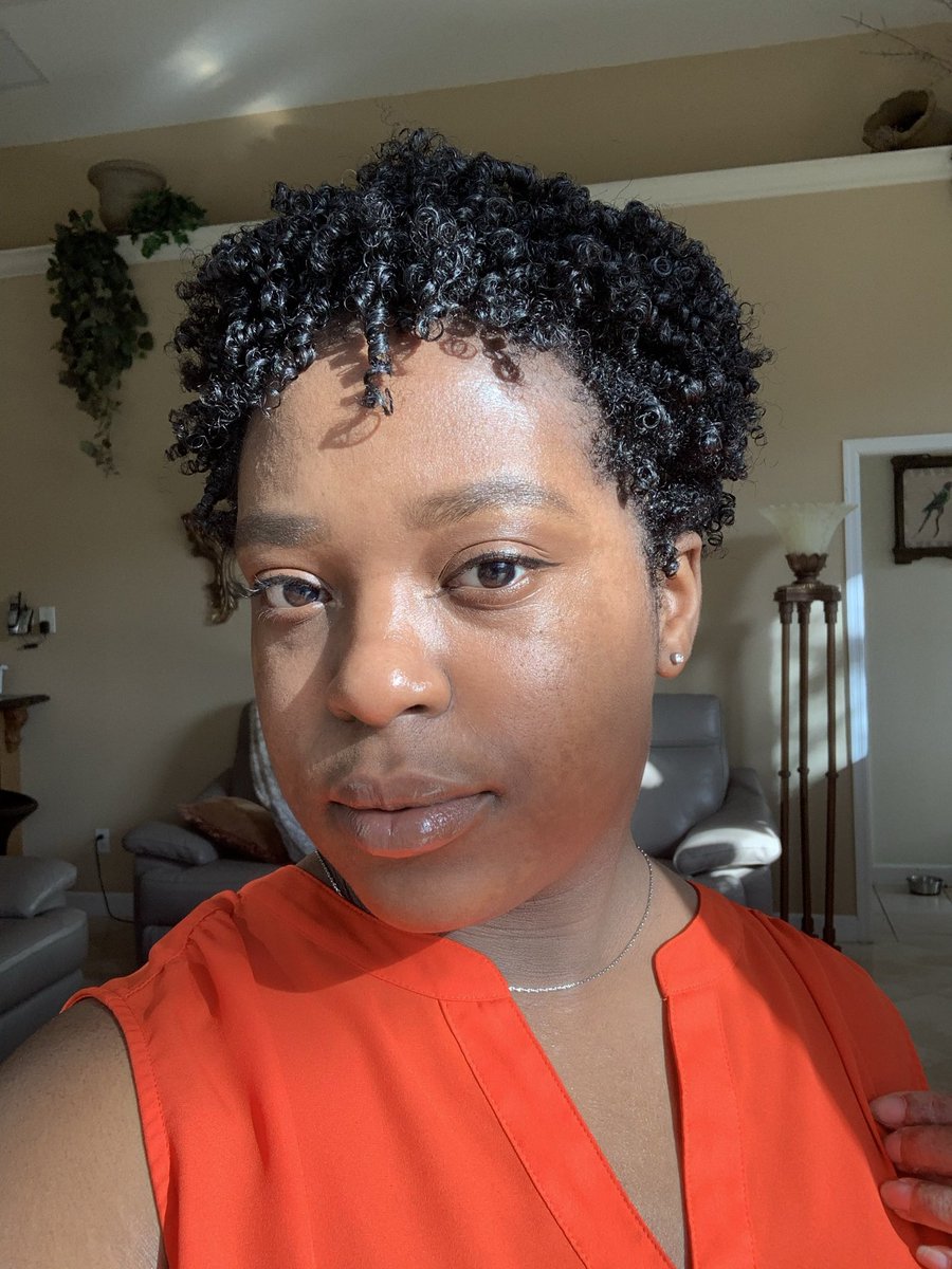 organicallytati's tweet photo. Short hair really is a look ✨ #naturalhair #twa #shortnaturalhair #washngo https://t.co/CIKsKCLZAL