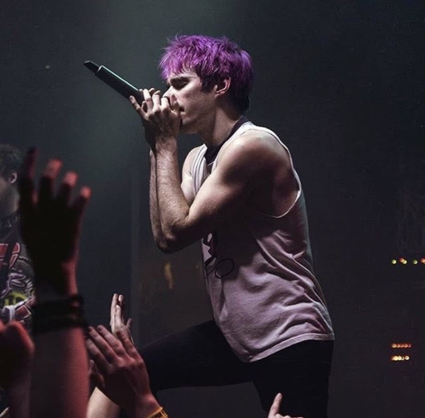 pictures of awsten that should be illegala thread