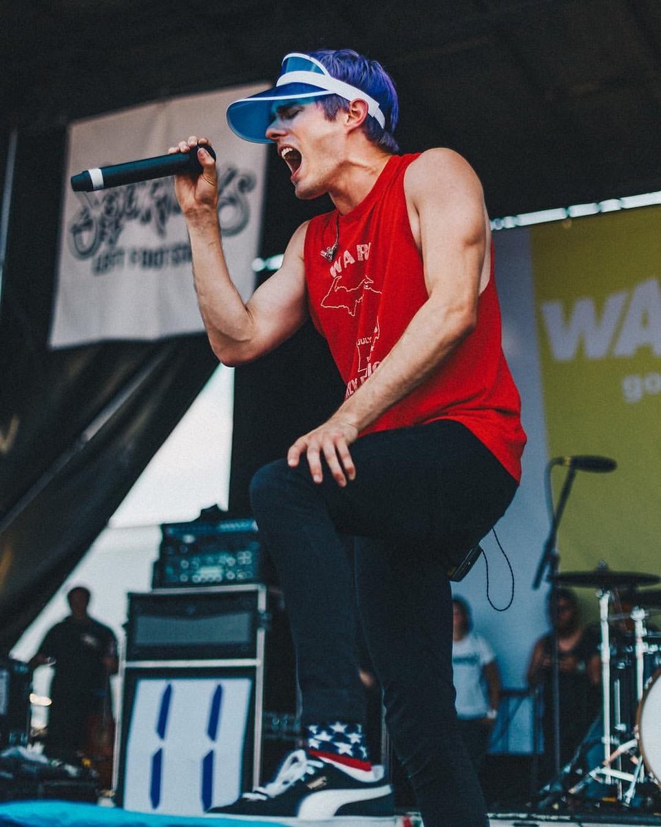 pictures of awsten that should be illegala thread