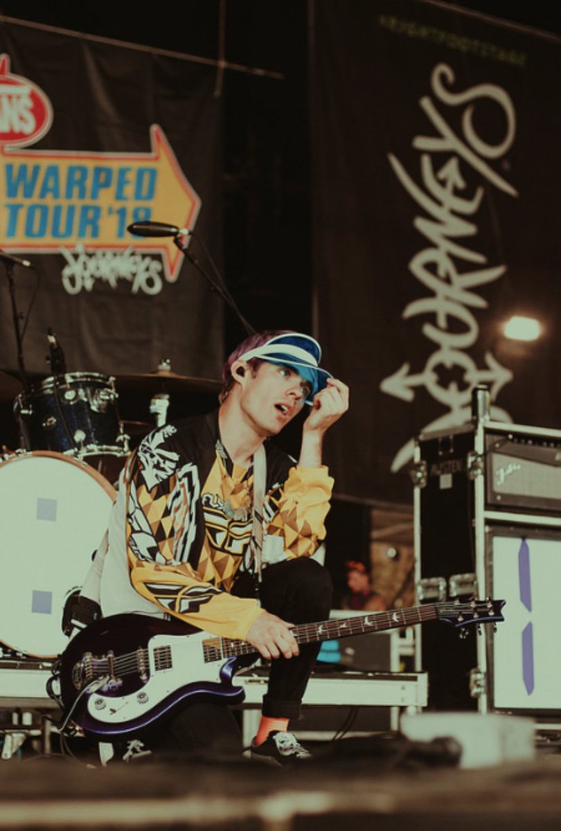 pictures of awsten that should be illegala thread