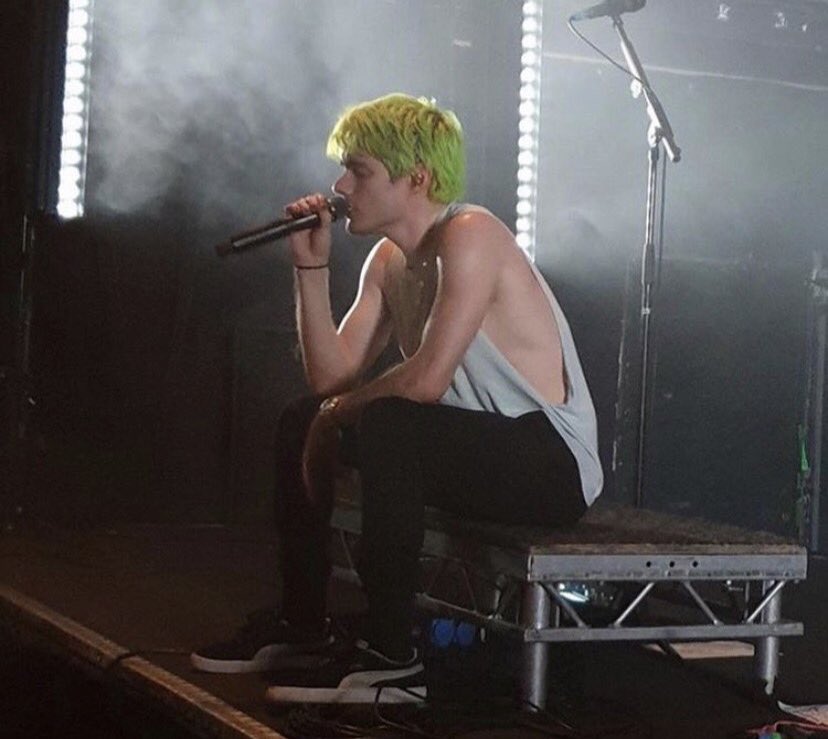 pictures of awsten that should be illegala thread