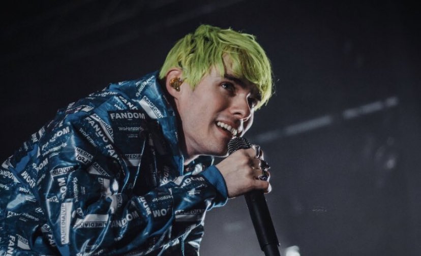 pictures of awsten that should be illegala thread