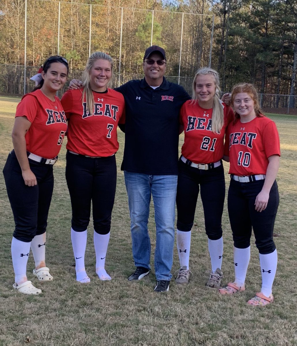 Coop3721's tweet photo. Love these girls. @hannahhfaithhhh @catelyn_hays @lexiesykes10 @ESchaad they have been together on the dirt for almost 10 years. Blessed to watch them grow into such beautiful young ladies. Not bad at the whole softball thing either. @TNHeatMayfield https://t.co/OqoGf3pazs