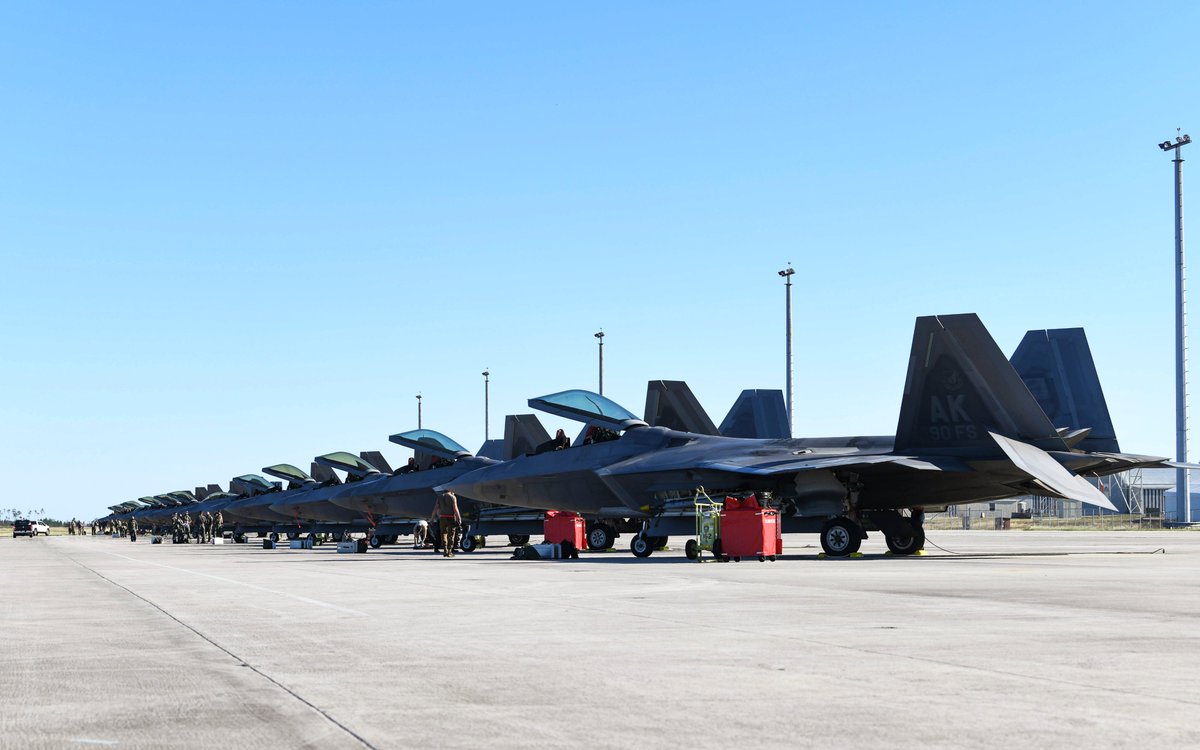 CoronetEast's tweet photo. #CUBE41 and #CUBE51 flight arrived this evening at Elmendorf AFB #PAED from Nellis AFB #KLSV. They are the 90FS F-22s "DICEMEN" that took part in Checkered Flag 21-1 at Tyndall AFB. 📷 USAF photo by Amn Anabel Del Valle. https://t.co/dG9I030Pcy