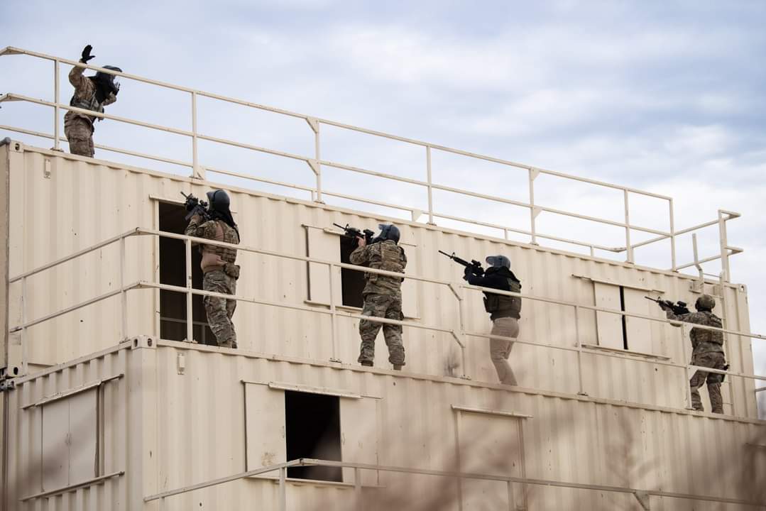 The Airmen from the 726th Air Control Squadron did some combat skills training and Public Affairs was there to catch the action! Simulated hostiles, sim rounds, building clearings... that's a good day out in the field. (📸 Senior Airman Andrew Kobialka)