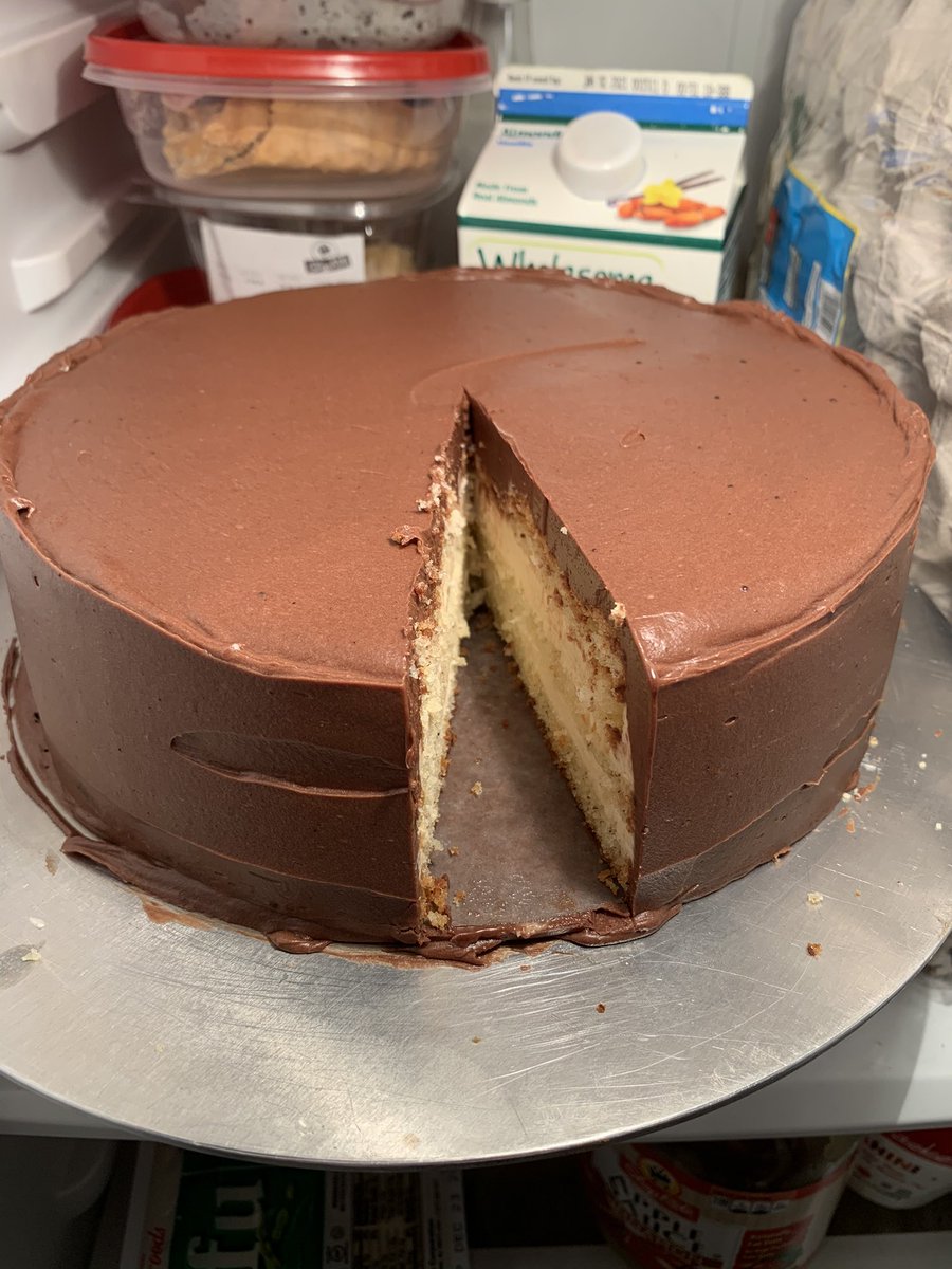 iwearthecrowns's tweet photo. Hazelnut cake with praline and chocolate buttercream #omg #BakerSpace #BakingIsMaking #BakeTheBook @SoNoBakingCo #CakeOfTheWeek https://t.co/RRhXncaFjZ