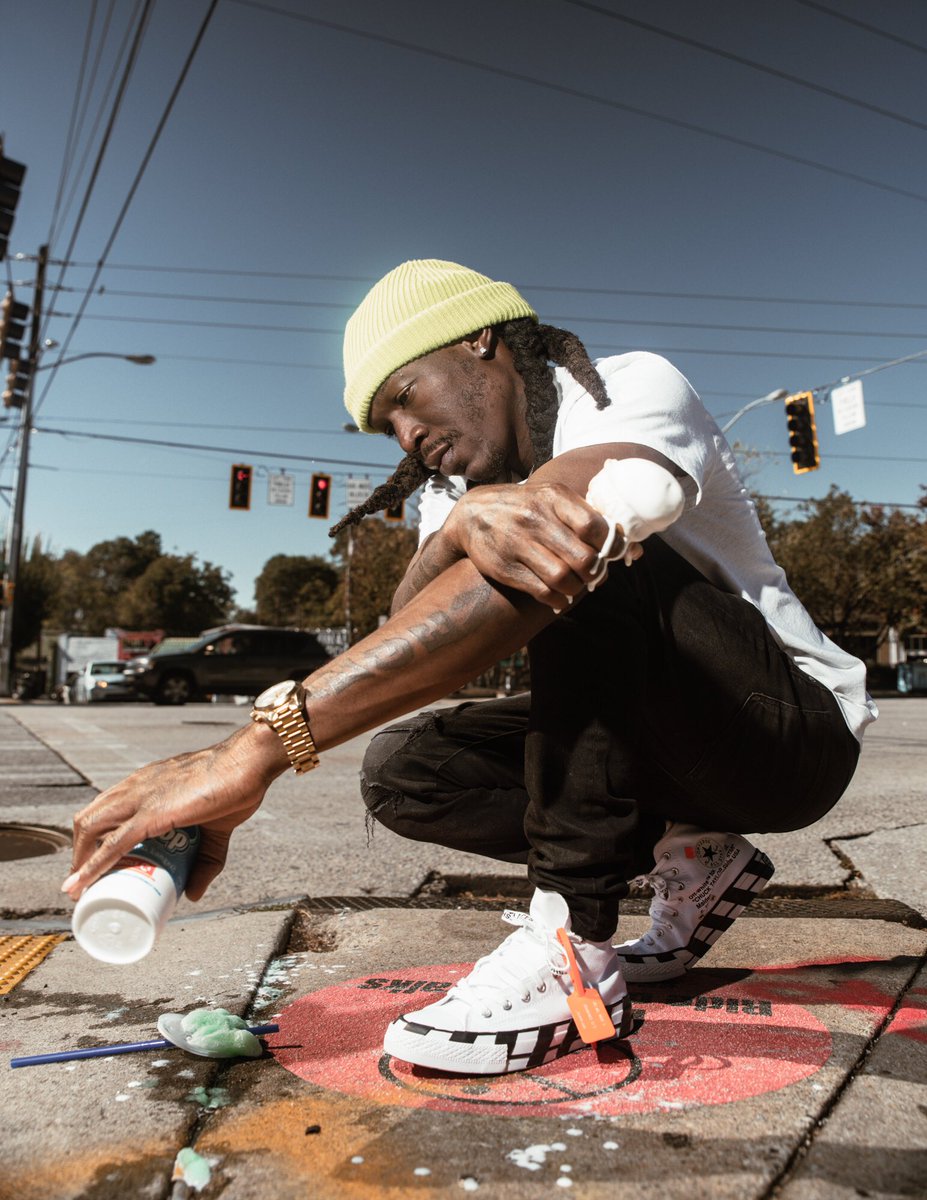 SoundsLikeMF's tweet photo. “I C E C R E A M M A N”
📸: @kidxkam
#LvRd #MF
#visionary https://t.co/b12Os3zm4g