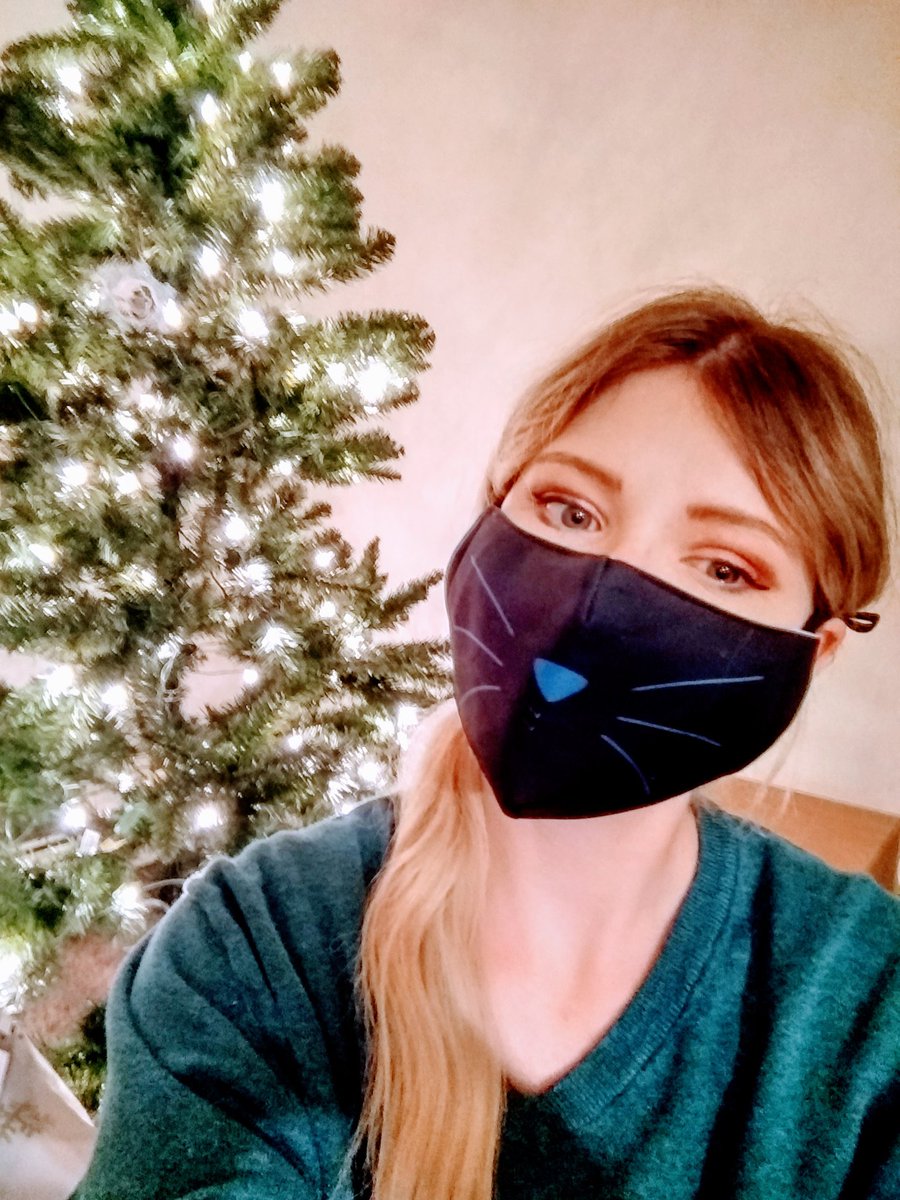 The_Smol_Banana's tweet photo. @grave_weaver IT CAME!! this honestly made my day 😍
( I feel like I don't look excited xD but I just had a long day at work xAx BUT trust me I'm in love! It's soo comfy!)
#imthegrimreaper #graveweaver https://t.co/t3y4Mq9uoJ
