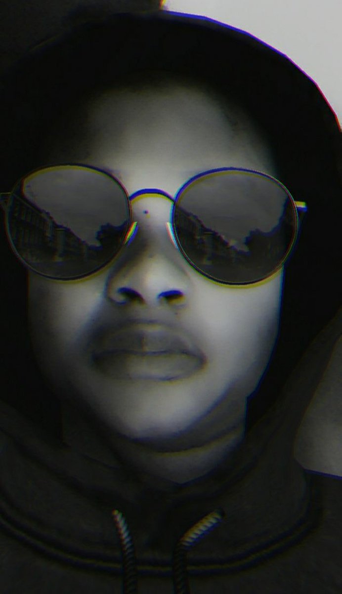 Prettymena5's tweet image. 