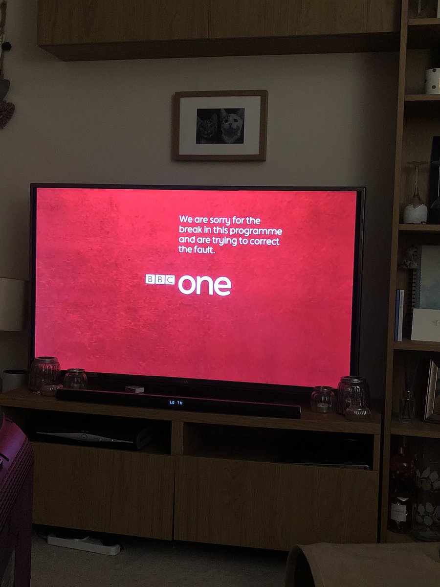 melissaajadeex's tweet photo. When #BBCone breaks so you turn to Twitter just for the comedy of tweets 😂👌🏼 #betterthantv https://t.co/X48b1GMD66