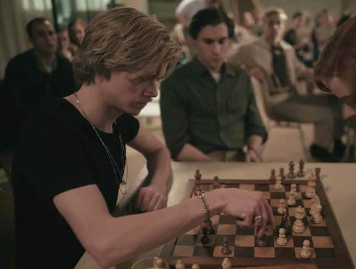 annie_orsola's tweet photo. nigdy nie sądziłam, że to powiem, ale Thomas Brodie-Sangster w "Gambit królowej" nie wygląda jak 8-latek https://t.co/MmFeuIB6eC