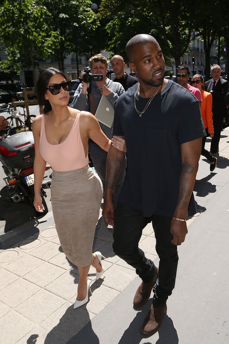 RT TO VOTE!
I’m voting for Kanye West for Favorite Artist - Contemporary Inspirational at the #AMAs https://t.co/c3h7db0SS5