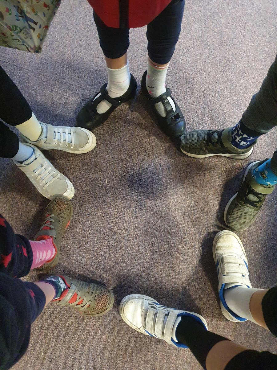 AMGnichuana's tweet photo. Starting #Antibullyingweek2020 with #OddSocksDay and some positive hashtags #year4 #stmatthews https://t.co/CJ4QEgkexN