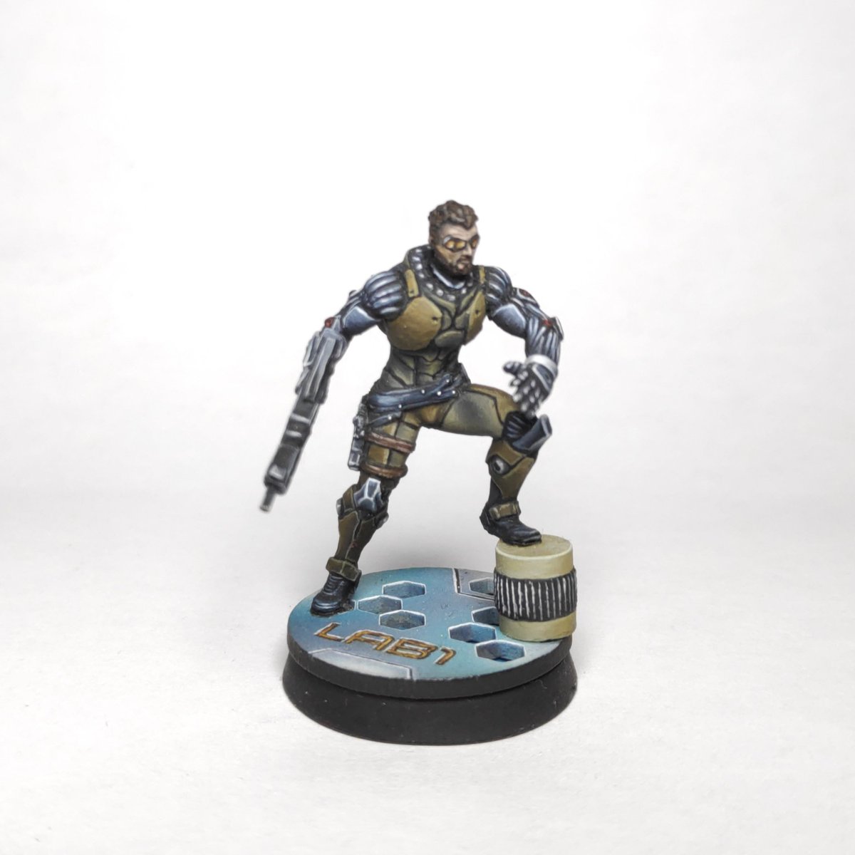 1_Epsilon_1's tweet photo. @DeusExHub Also converted and painted this one. From @InfinityTheGame #DeusEx #AdamJensen #EpsilonMiniatures
A pitty it doesn't have @EliasToufexis voice. https://t.co/OL2I4bZ1IG