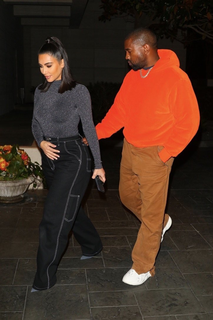 1 RT = 1 VOTE
I’m voting for Kanye West for Favorite Artist - Contemporary Inspirational at the #AMAs https://t.co/otlv5rWWJX