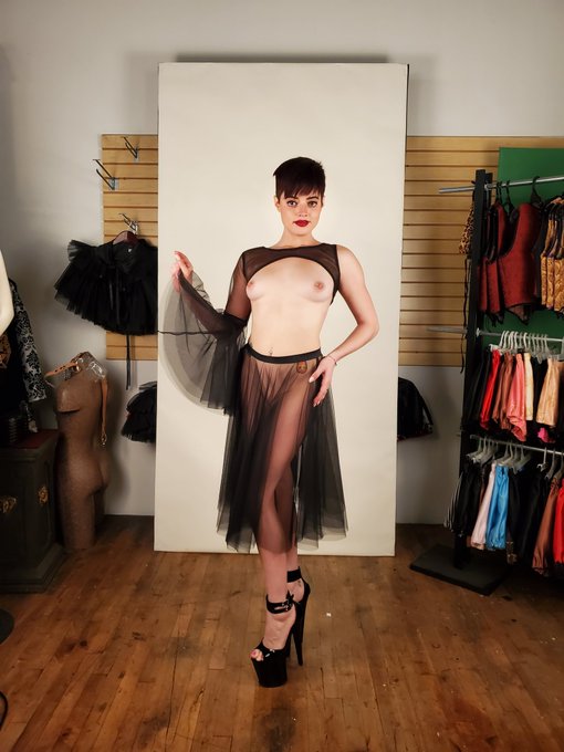 What do you all think too much clothes?😅🤣😂  Join me tonight on chaturbate!  https://t.co/MtmyHRwA9O   Or<a href="/tag/raw"class="tags"><span>#raw</span></a><a href="/tag/cammodel"class="tags"><span>#cammodel</span></a><a href="/tag/adultwork"class="tags"><span>#adultwork</span></a><a href="/tag/chaturbate"class="tags"><span>#chaturbate</span></a><a href="/tag/sextoy"class="tags"><span>#sextoy</span></a>