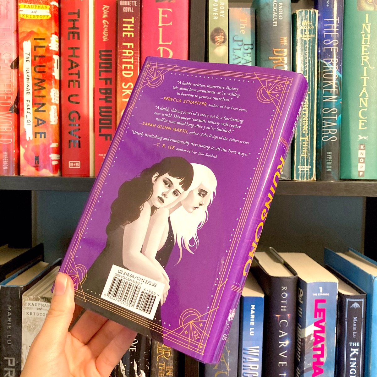 Look at these absolutely fabulous sprayed copies of Ruinsong! They are on their way to me from Libernation books and will be used for some really cool giveaways! ❤️🥰