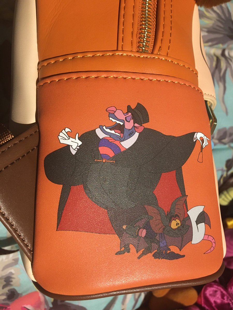 MycroftBrolly's tweet photo. #Sherlockathon Look who arrived today - I could not resist! @sherlockathon @WyrmbergSabrina @TheBookDreamer2 #BasilTheGreatMouseDetective #Toby @Loungefly https://t.co/o8E9kJl6rh