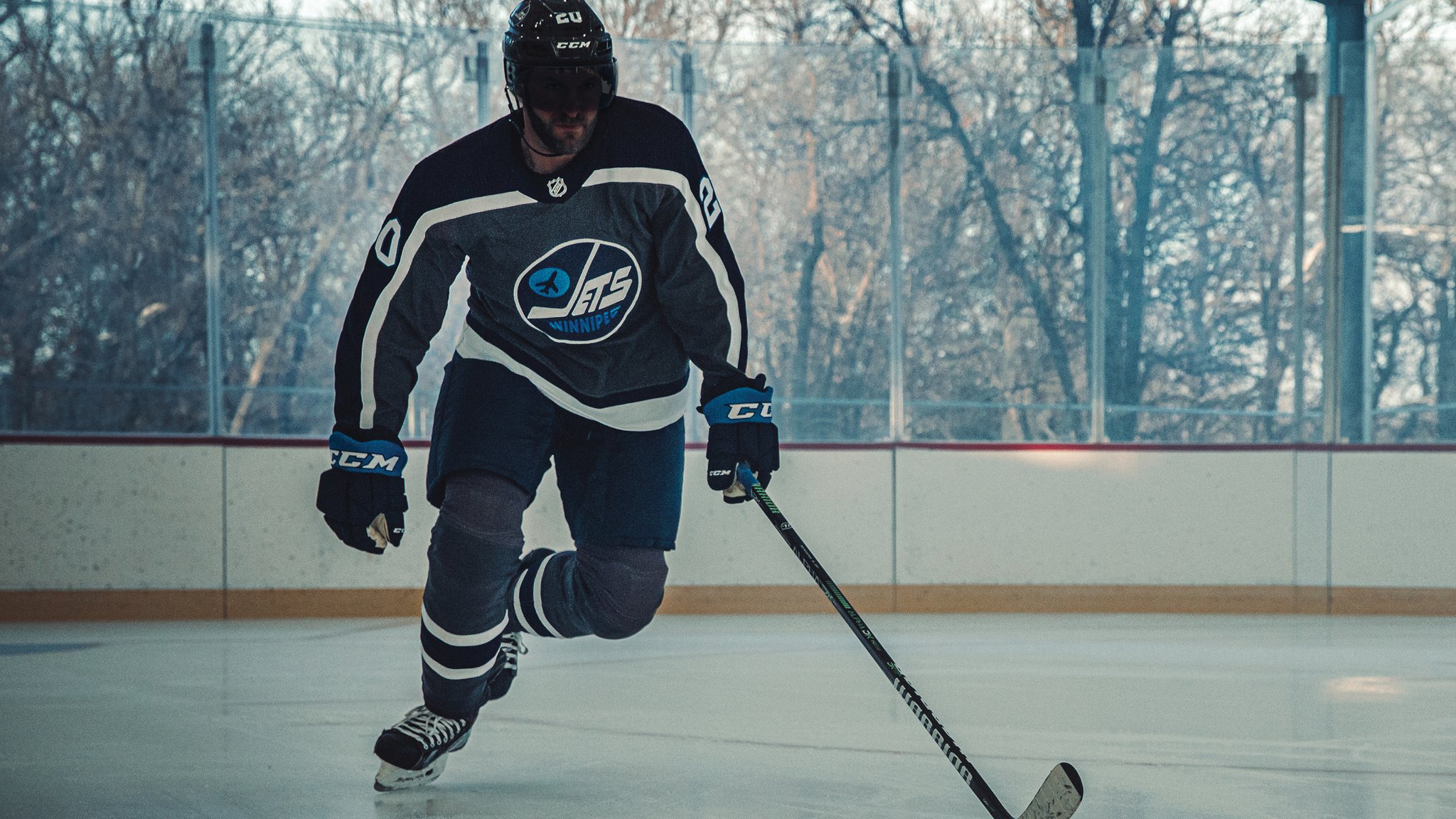 Winnipeg Jets Reverse Retro Jersey! 