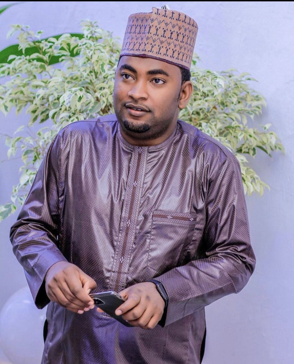AminuSaira's tweet photo. Duk mai hali irin na MAHMUD a gaske, toh yaji tsoran Allah ya daina. Nasiha ce 👂😎 #LABARINA Series  @sairamovies https://t.co/i5leNKNFFL