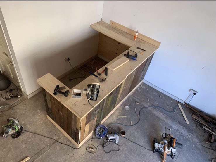 SevenHills_'s tweet photo. It’s been six weeks since we received the keys to 1 Brunswick Street and we are so proud of how far we have come in that time. 

Upcycling has led the way when styling Seven Hills. Here are a few progression pictures!
#morley #supportlocal #independentbar #morleybottoms https://t.co/w69BhOcRN1
