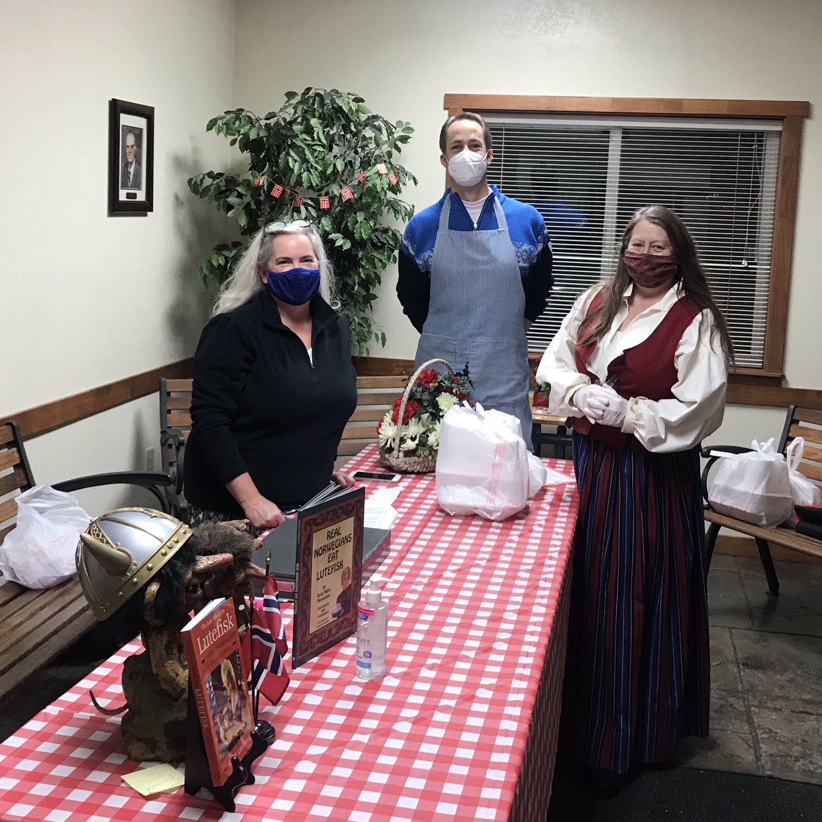 aknorsk's tweet image. Our Take Out Lutefisk Dinner was a big hit! #lutefisk #lefse #meatballs #sonsofnorway