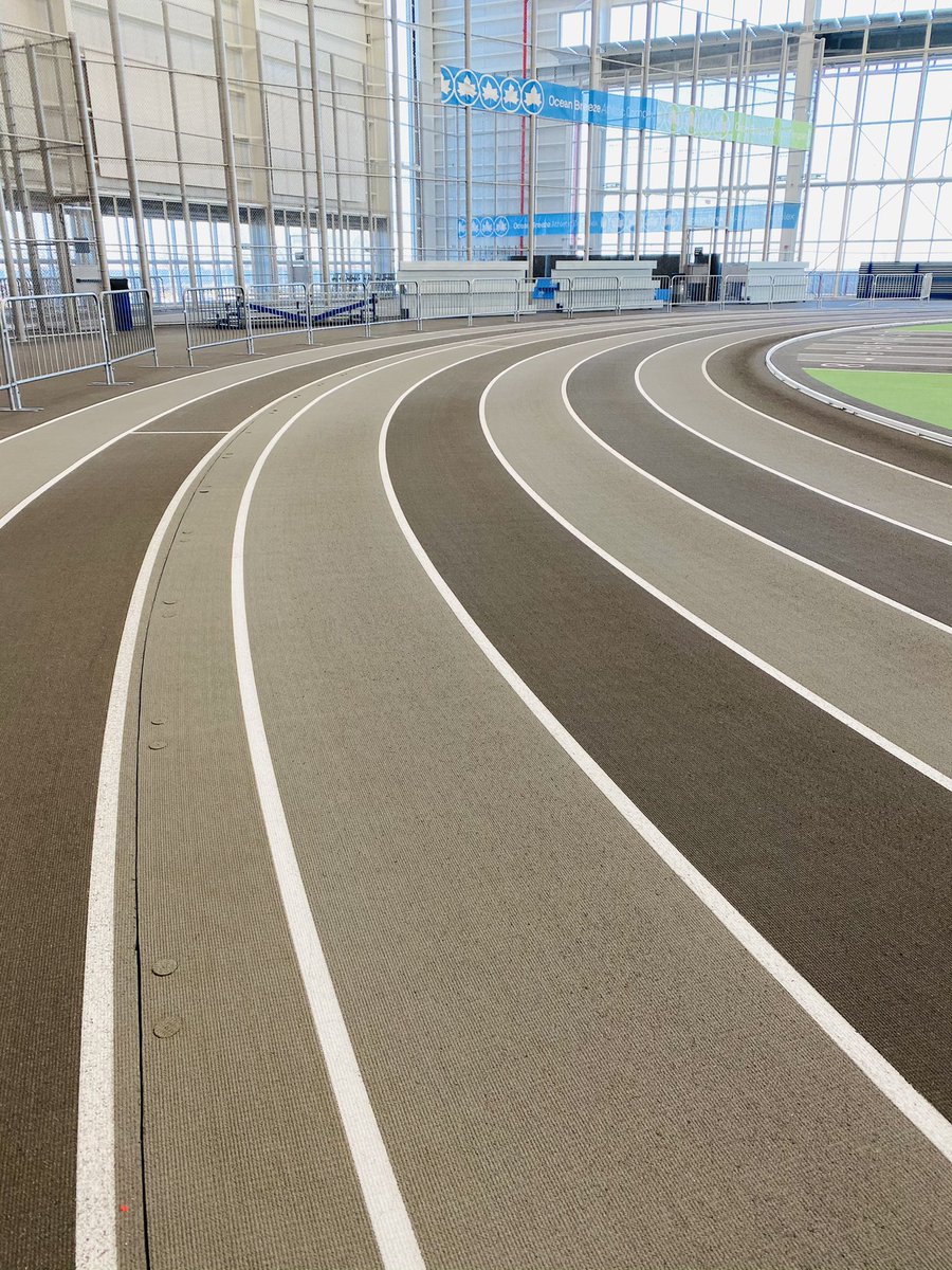 OBTFAC's tweet photo. All 8 lanes available for practice. #socialdistance #stay6 https://t.co/VSudicZEzv