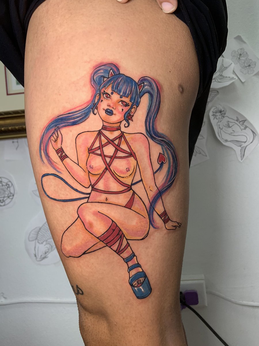 cnvermillion09's tweet photo. in love with my new tattoo 😭😭
agradezco nivel dios a @tattoosbyche por su excelente trabajo! thank you so much!! 🙏🏼🙏🏼
original artwork by none other than @soursopkiss 
💕💕💙💙🙏🏼🙏🏼 https://t.co/VqLss6Z0Lb
