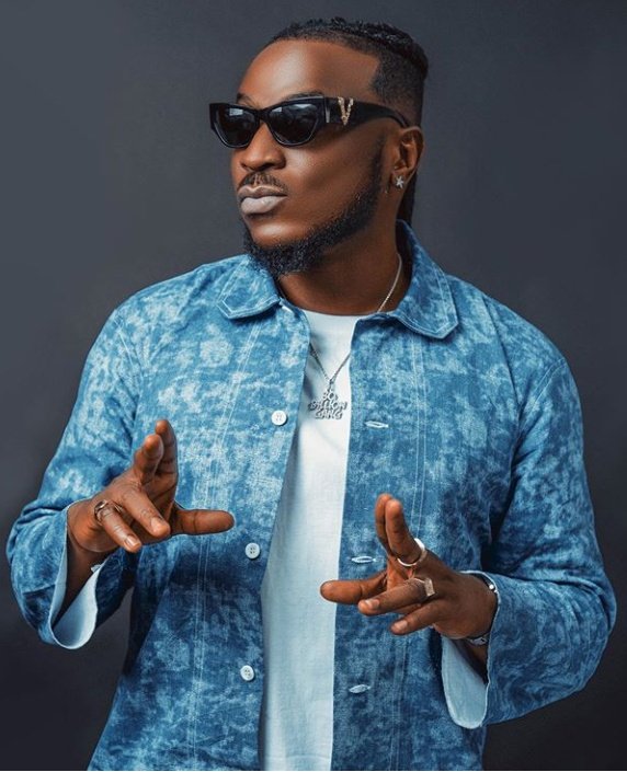 dandyseun's tweet photo. Made a Pencil sketch of @Peruzzi 📝
Took me 72 hours.....
Pls rt till he sees it🤲🏾🥺... https://t.co/TMszKJCe3a