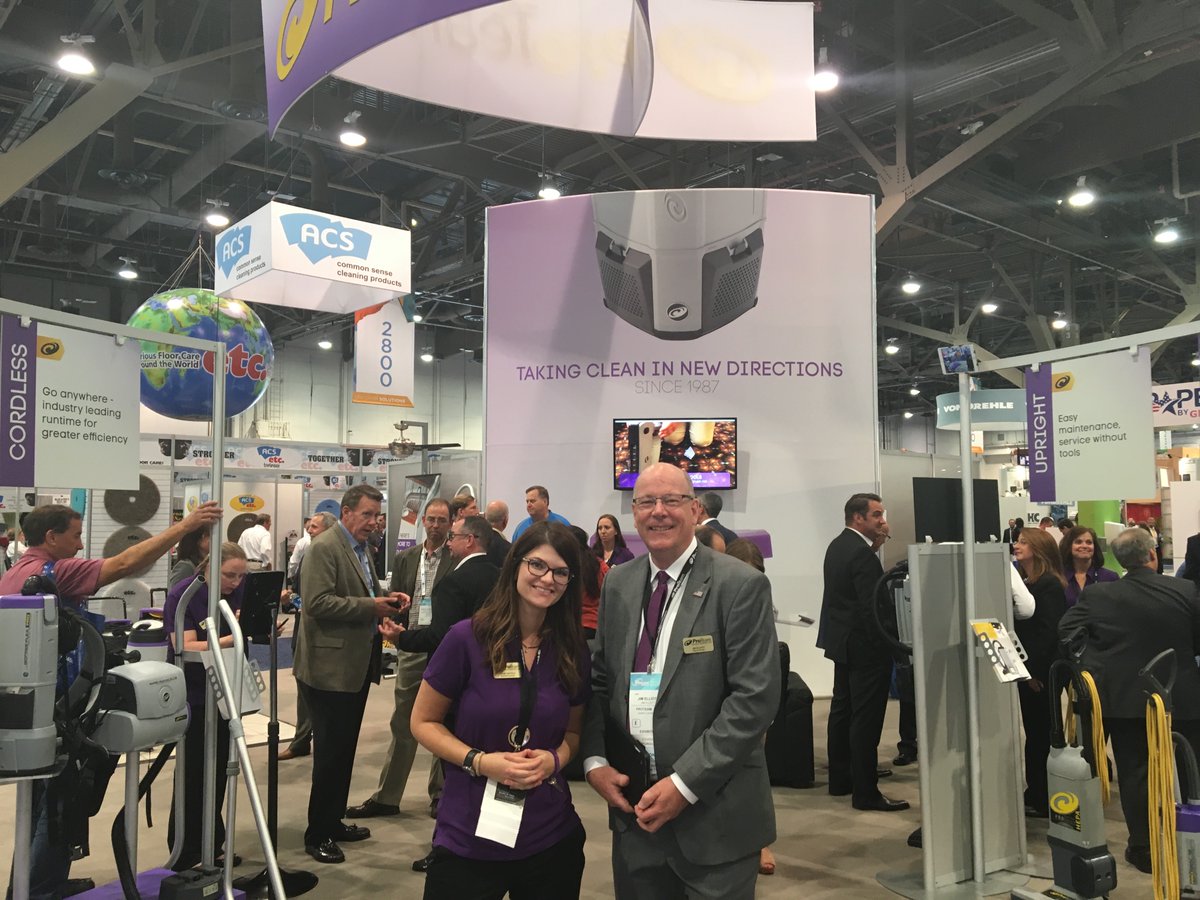 ProTeamVacuums's tweet photo. Jim Elliot, Midwest/Mountain States Manager, is an avid vinyl and music collector. His collection of LP's grows every time he makes a trip to a market and he's always looking for good spots in your town to hunt for viny. Chat with Jim at #ISSA2020 >> https://t.co/HaxZHsKtZ0 https://t.co/niky6EPXQt