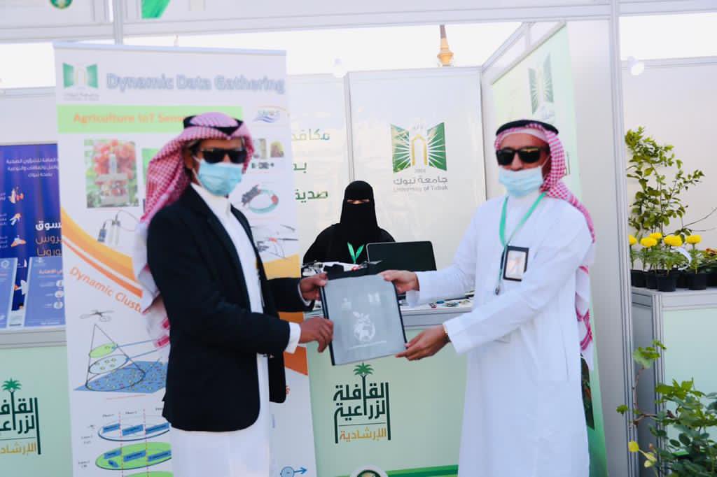 U_Tabuk's tweet photo. #جامعة_تبوك تشارك في انطلاقة فعاليات المرحلة الخامسة من #القافلة_الزراعية_الارشادية والتي تنظمها #وزارة_البيئة_والمياه_والزراعة
وتستمر لمدة 3 أيام بمنطقة #تبوك  
@U_Tabuk https://t.co/d2Ndh0l8cr