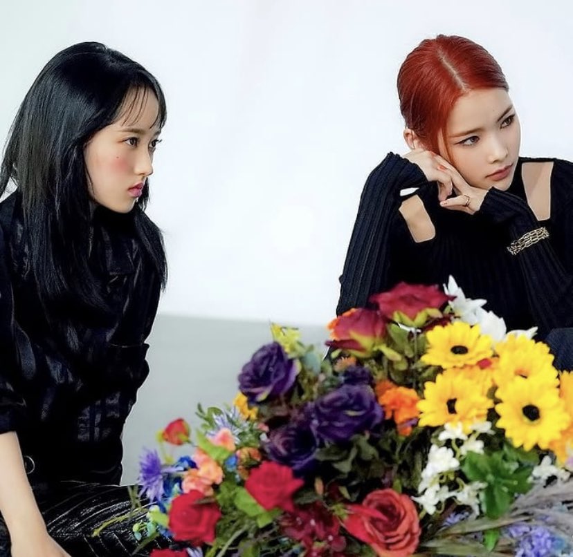 {new rules
  jacket shoot
      behind}
         #sei #이서정
           #seojung #세이 }

*@sei.weki.meki on instagram